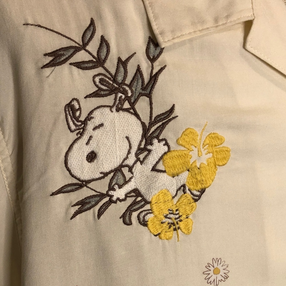 Peanuts Cream and Yellow Floral Button Down Shirt - Picture 8 of 14